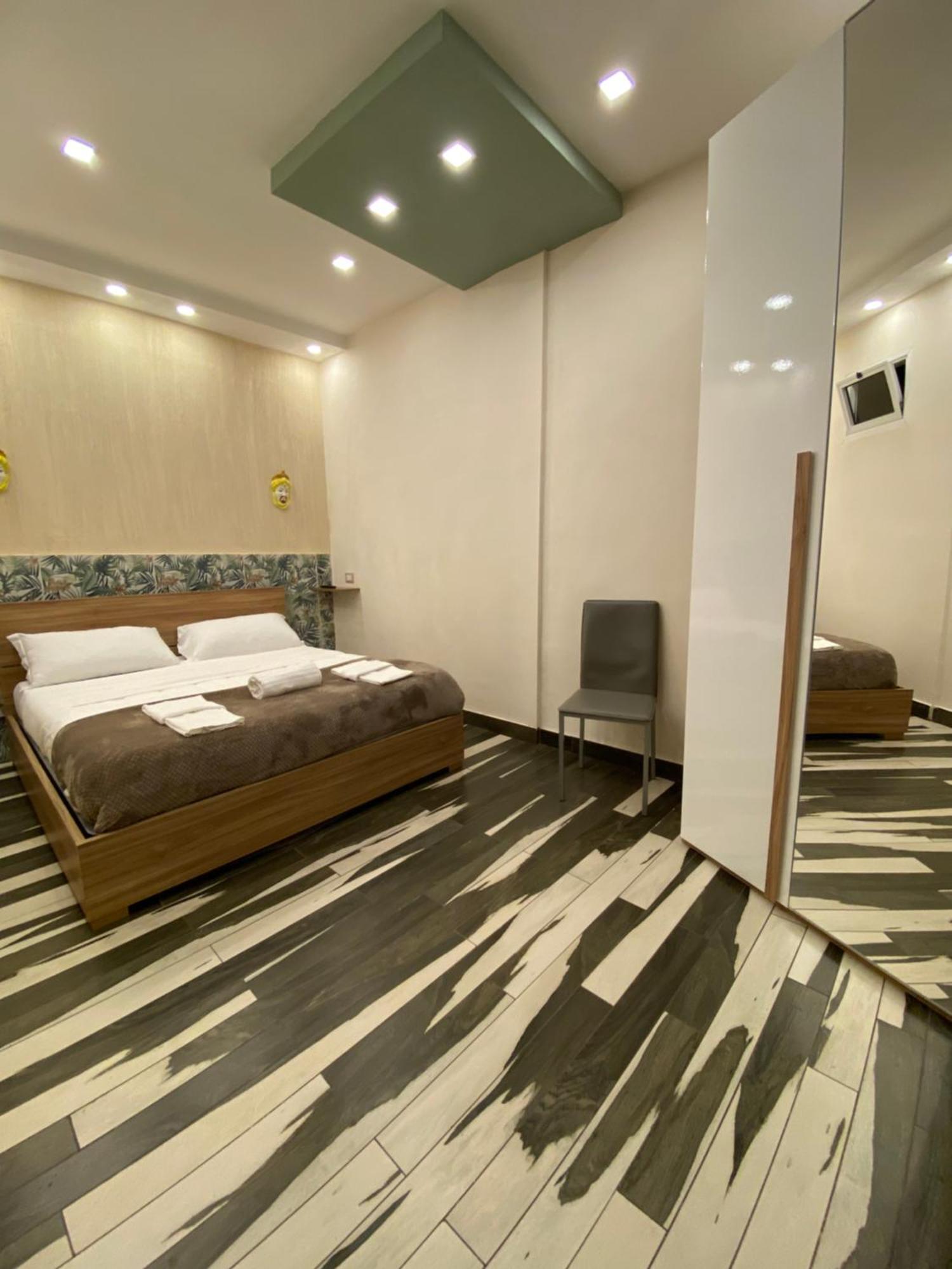 Pippo'S Suite Naples Extérieur photo